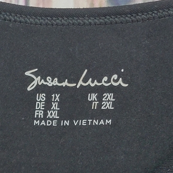 Susan Lucci Collection Black Peekaboo Cap Sleeve Tee Shirt Size 1X - Picture 8 of 12